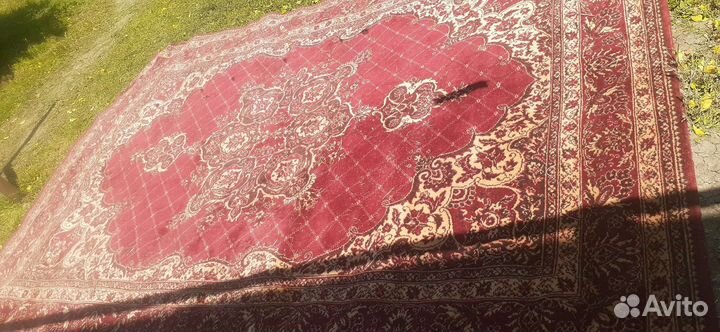 Ковёр шерстяной