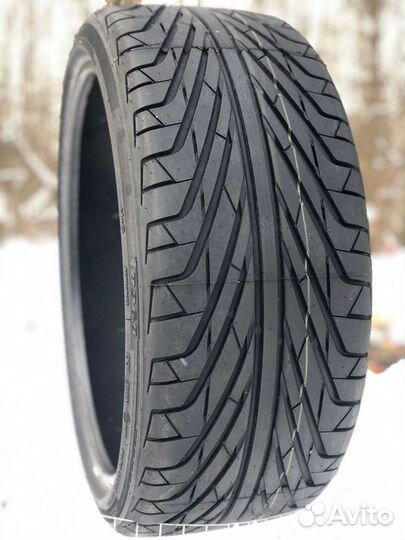 Triangle TR968 245/35 R20 95V