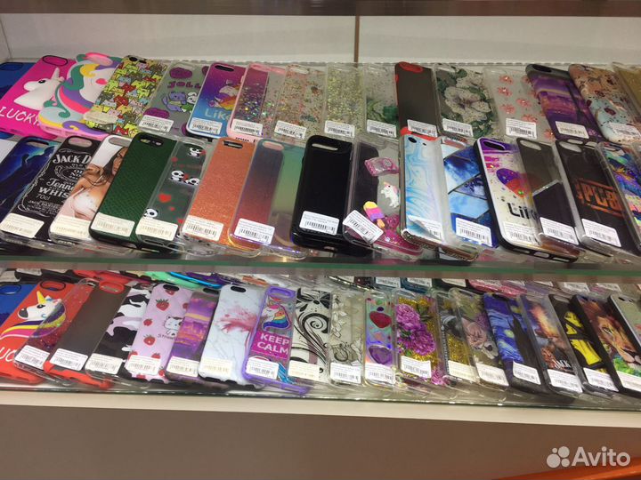 Чехлы на iPhone 8