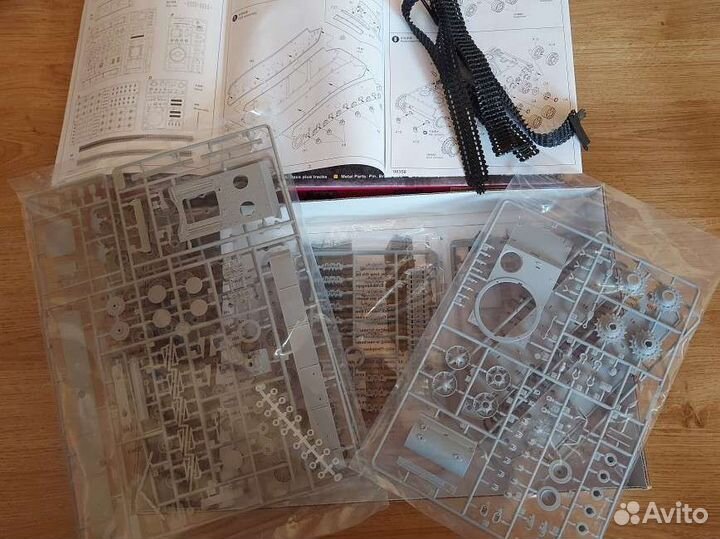 Сборная модель танка кв-1 1:35