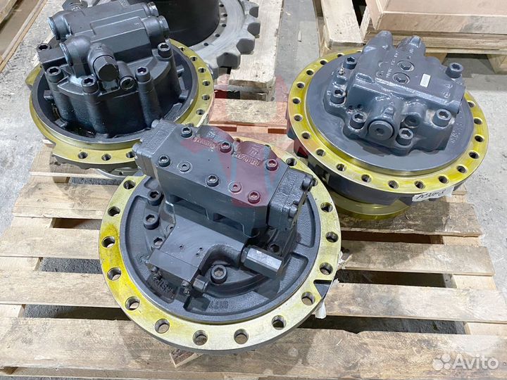 Гидромотор хода Hitachi ZX240