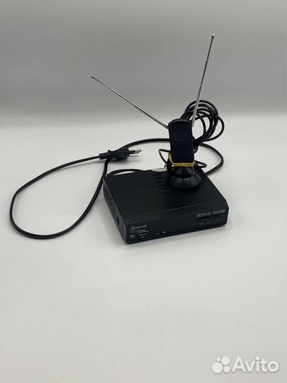 Ресивер DVB-T2 D-Color DC1302HD