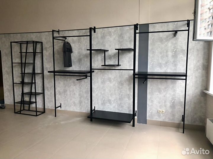 Торговое оборудование для магазина одежды