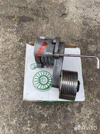 Натяжитель приводного ремня bmw 1128 7 627 052