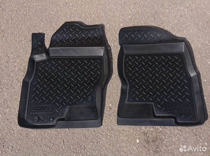 Ковры Nissan Navara / Pathfinder / Qashqai Перед