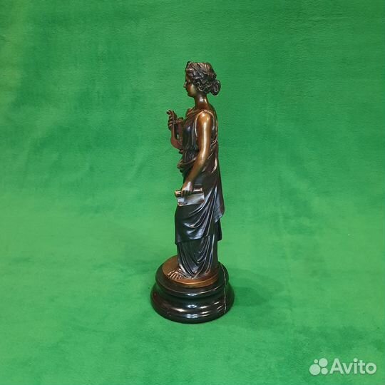 Скульптура бронзовая Богиня искусства Муза