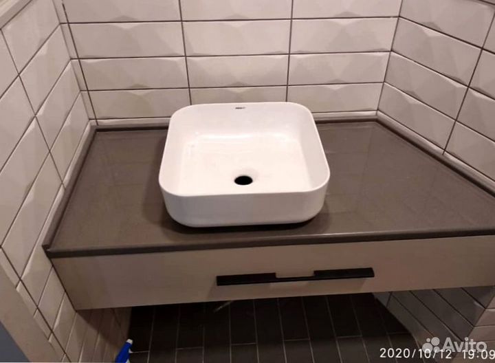 Столешница для ванной и кухни из искуственного кам