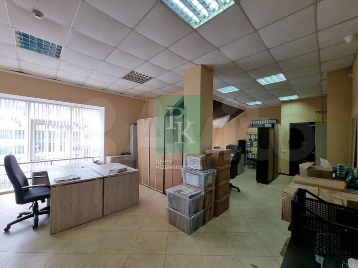 Офисное помещение 67 м² с мебелью и отоплением в ц