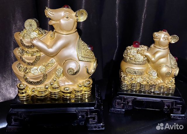 Крыса с вазой богатства