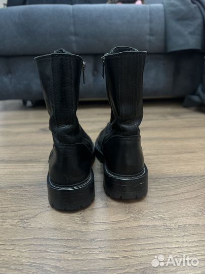 Кожаные ботинки на шнуровке женские 37