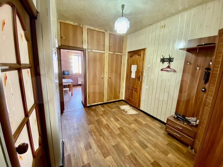 2-к. квартира, 64 м², 9/10 эт.