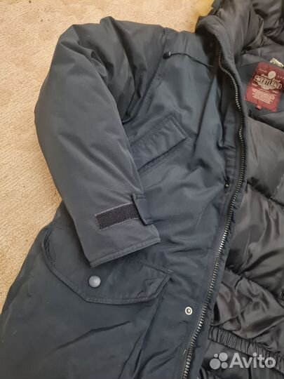 Зимняя куртка, пуховик
