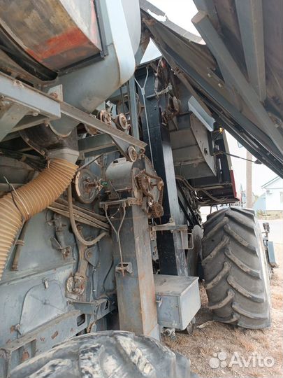 Комбайн Ростсельмаш Torum 740, 2009