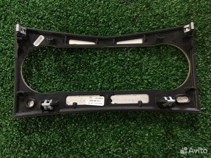 Вставка декор под климат Mercedes-Benz C-Class