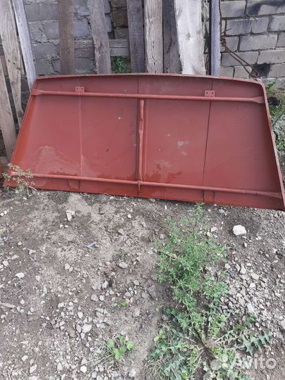 Капот Луаз,Зап