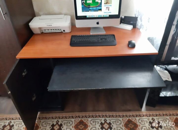 Компьютерный стол