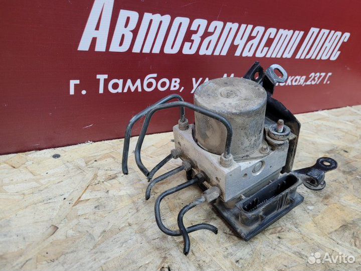 Блок ABS Toyota Auris