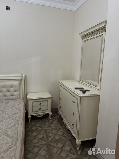 Спальный гарнитур бу