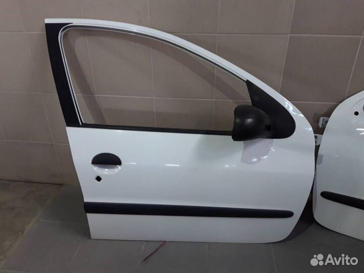 Пежо 206 дверь передняя правая
