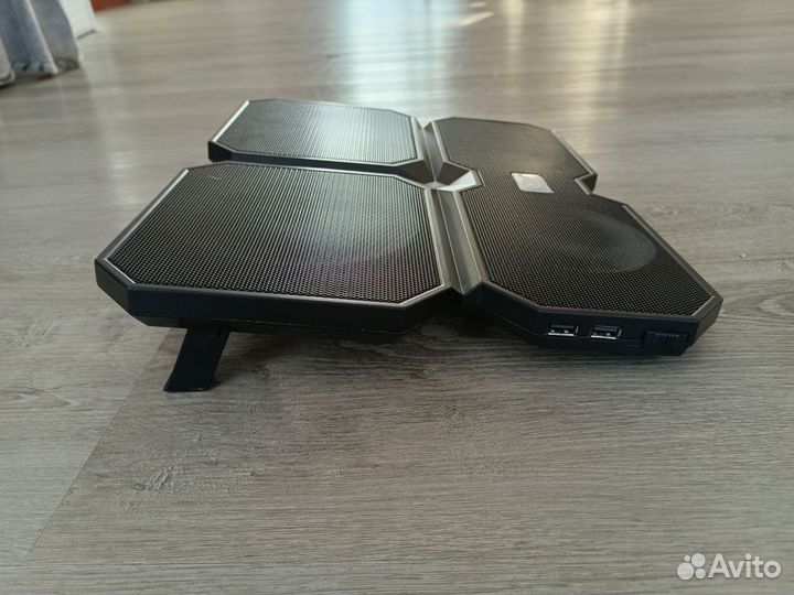 Подставка для охлаждения ноутбука