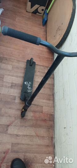 Трюковой самокат