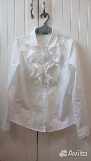 Школьная блузка Benetton р140