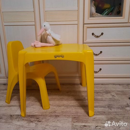 Детский стол и стул пластишка. Бронь