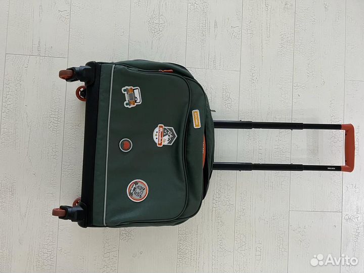 Рюкзак школьный на колесах и можно на тренировки