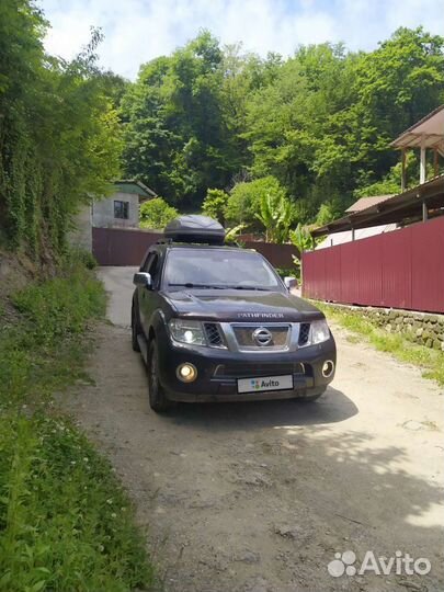 Nissan Pathfinder 2.5 AT, 2011, 220 000 км