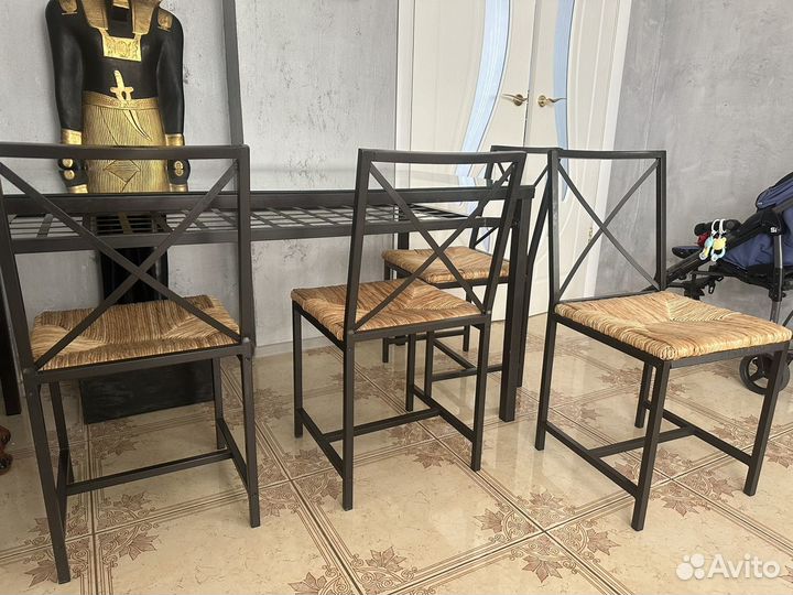 Кухонный стол со стульями IKEA