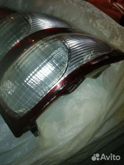 Фонарь задний правый prado 120