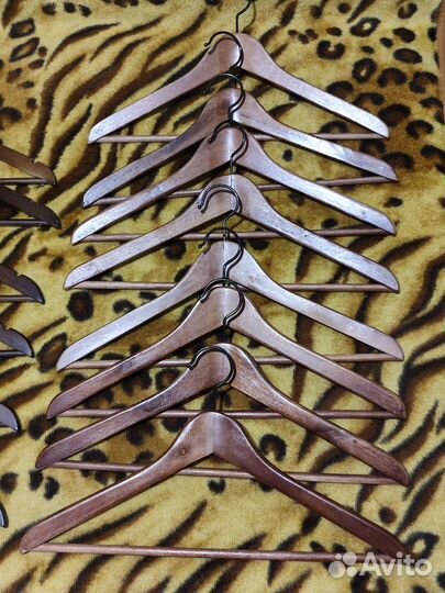 Вешалки плечики деревянные 22 штуки