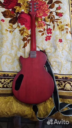 Электогитара Epiphone les paul