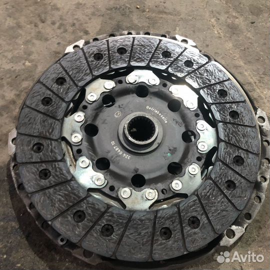 Маховик Hyundai Tucson 2320027400; 415027310 D4EA