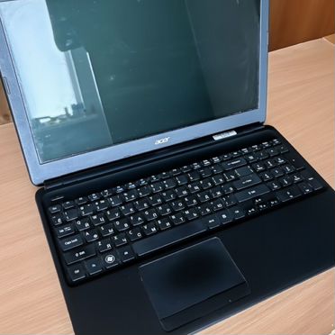 Acer Aspire E1-570 (Z5WE1)