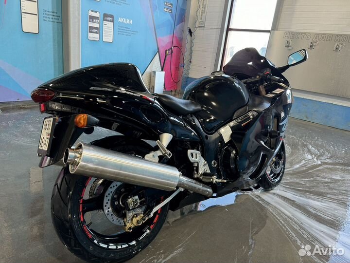 Suzuki GSX1300R Hayabusa