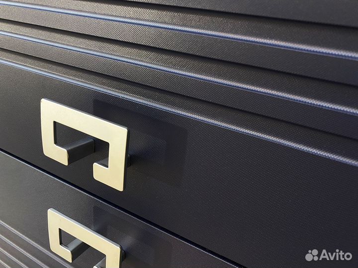 Тумба прикроватная