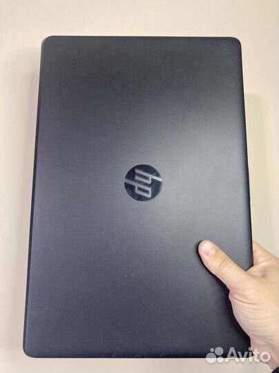 Ноутбук HP i3, R5 M330, 8Gb, 240Gb SSD