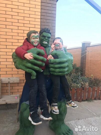 Ростовые куклы. Халк, кукла LOL. Праздник