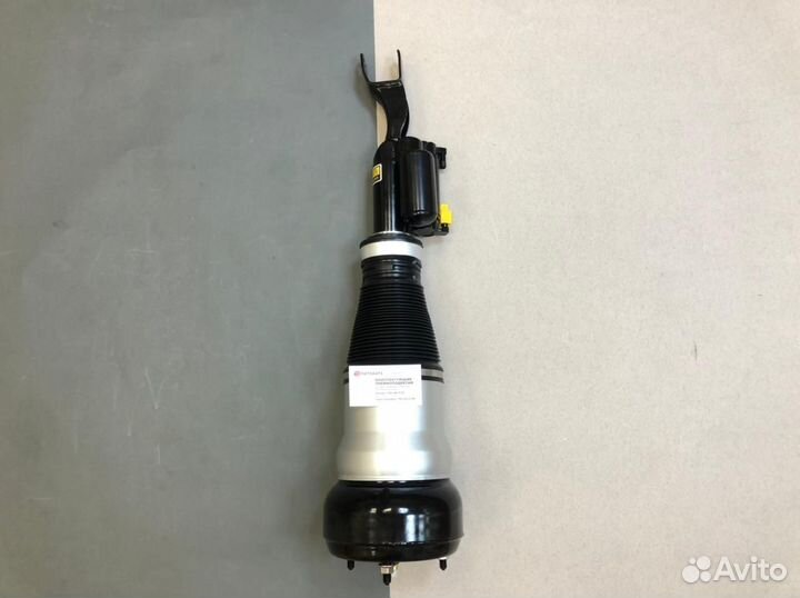 Пневмостойка левая Мерседес S coupe C217 4matic