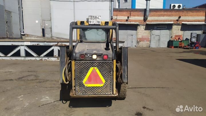 Мини-погрузчик John Deere 318D, 2013