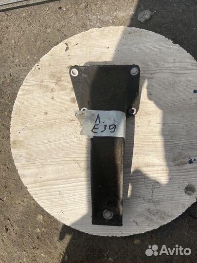 Кронштейн двигателя bmw 5 e39