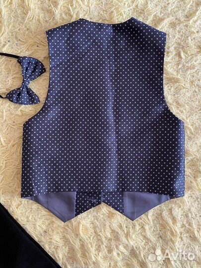 Жилетка, брюки, рубашка 110