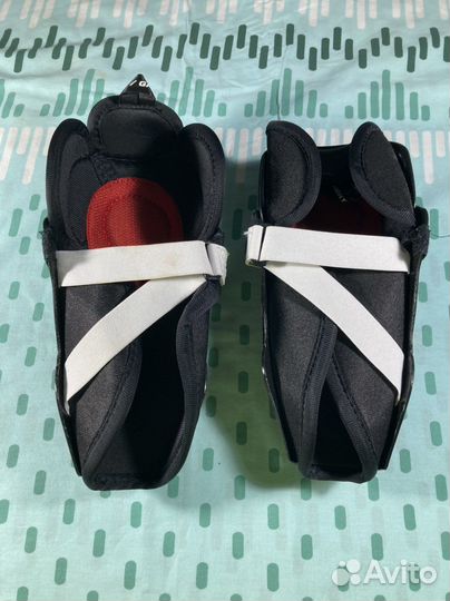 Наколенники детские Bauer YTH