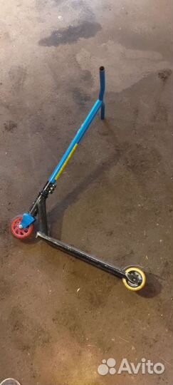 Трюковой самокат