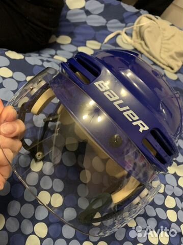 Хоккейный шлем