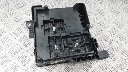 Блок предохранителей KIA CEE'D 1 (98K07M101)