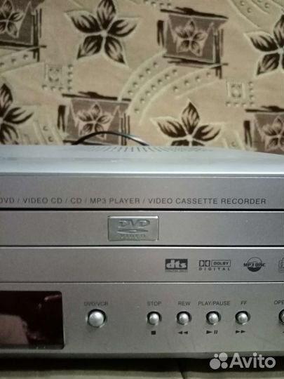 Видеомагнитофон