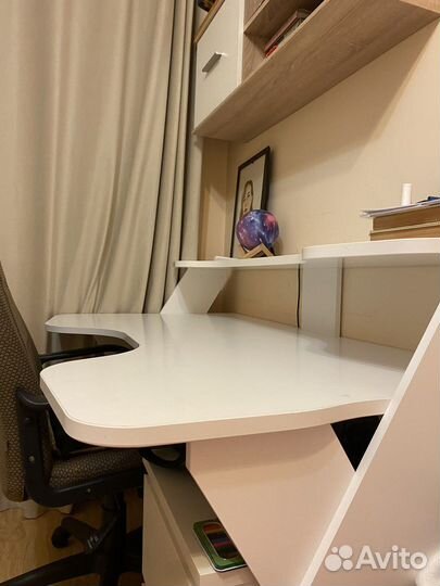 Компьютерный стол IKEA белый