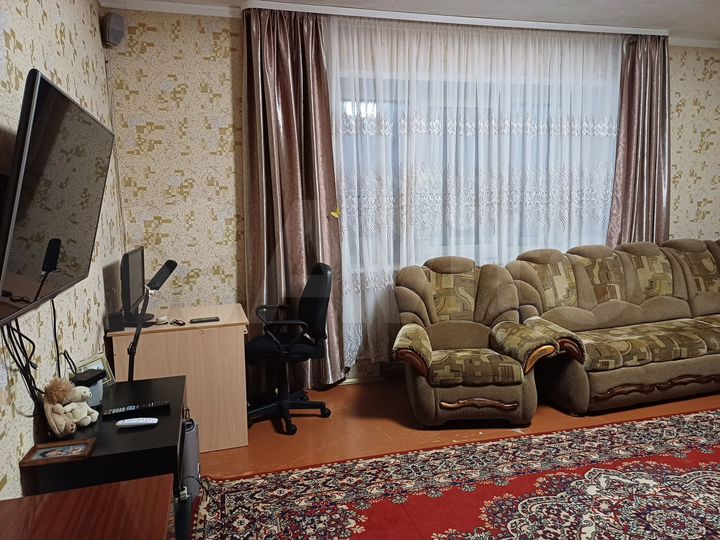 Коттедж 200 м² на участке 13 сот.